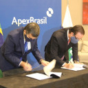 Embrapa e Apex-Brasil assinam acordos de cooperação para aumentar competitividade do agro nacional